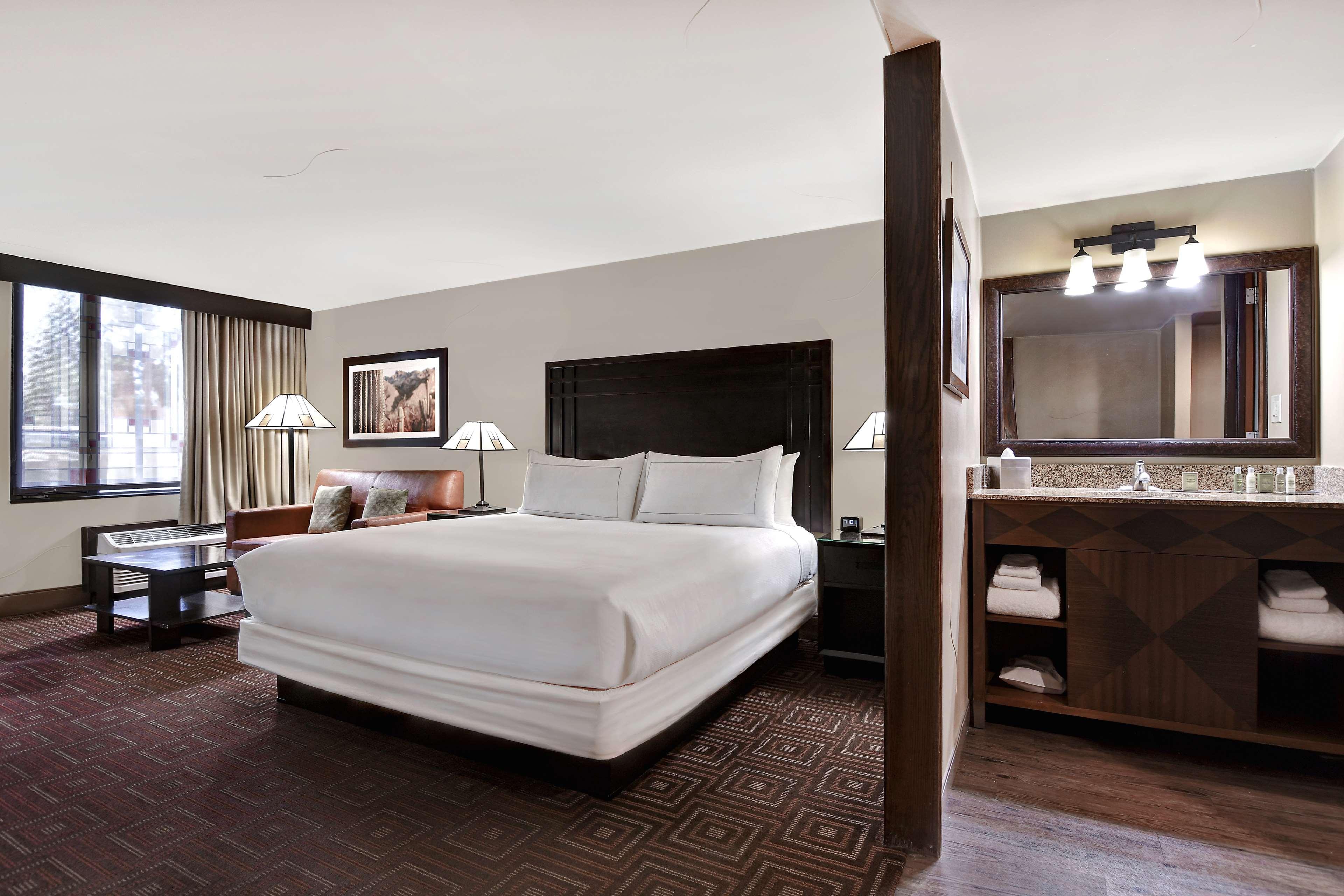 Doubletree By Hilton Phoenix- Tempe Ngoại thất bức ảnh