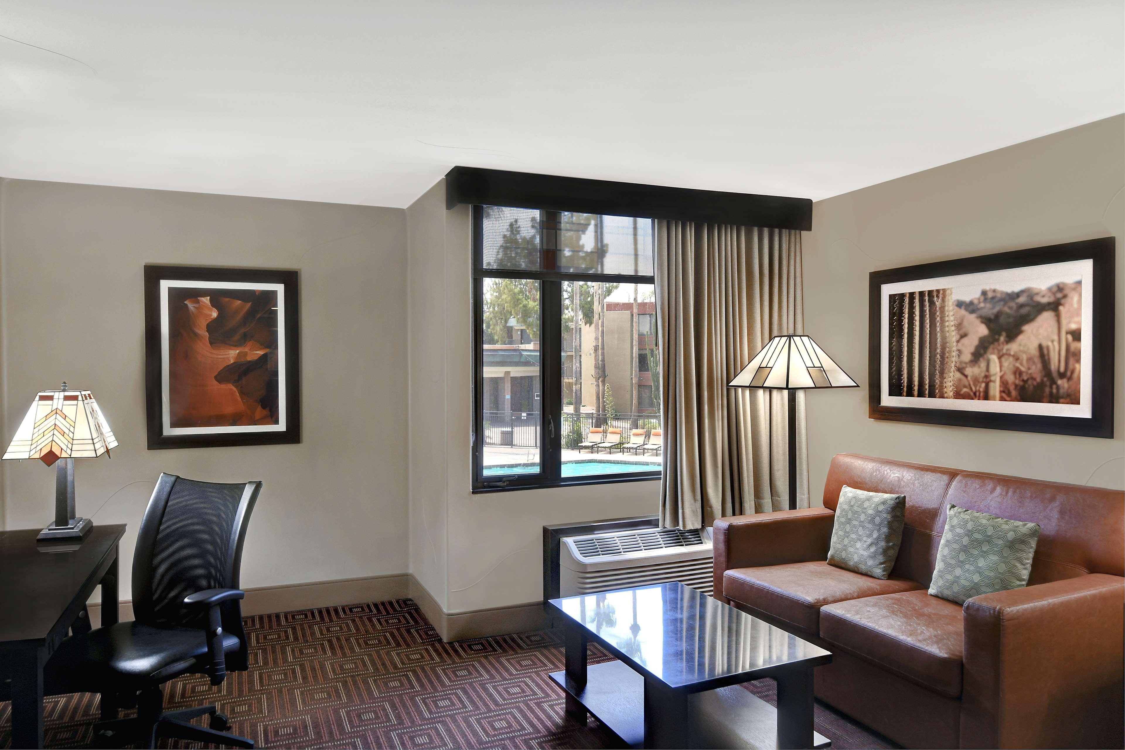 Doubletree By Hilton Phoenix- Tempe Ngoại thất bức ảnh